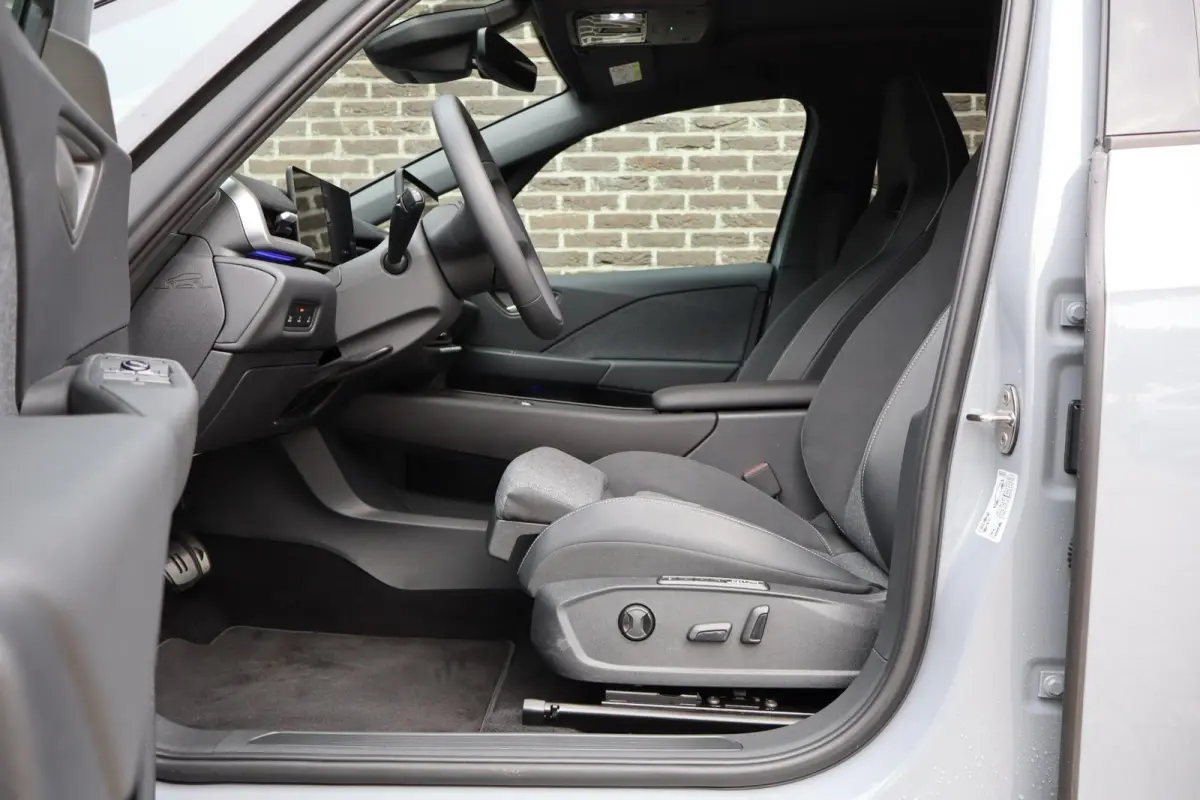 190pk Style 58 kWh | Panoramadak | 20" Velgen | Steunhaak