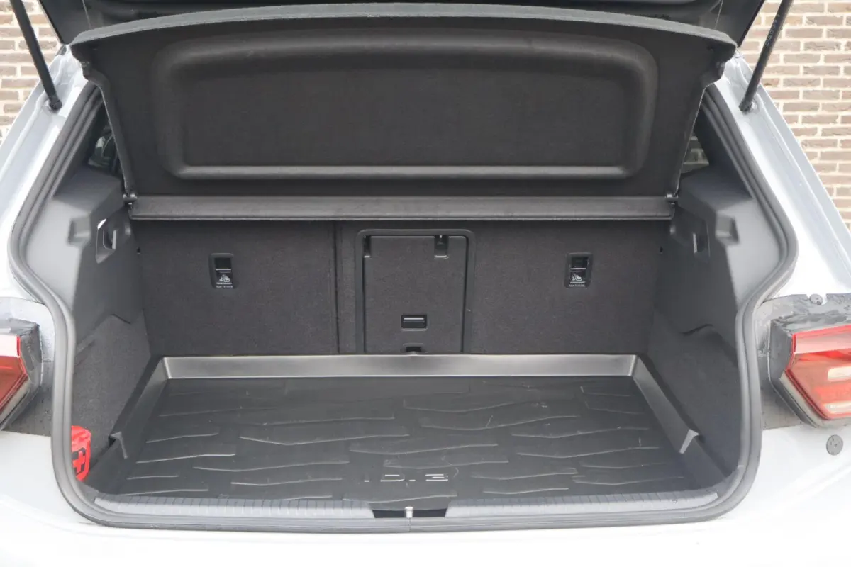 190pk Style 58 kWh | Panoramadak | 20" Velgen | Steunhaak