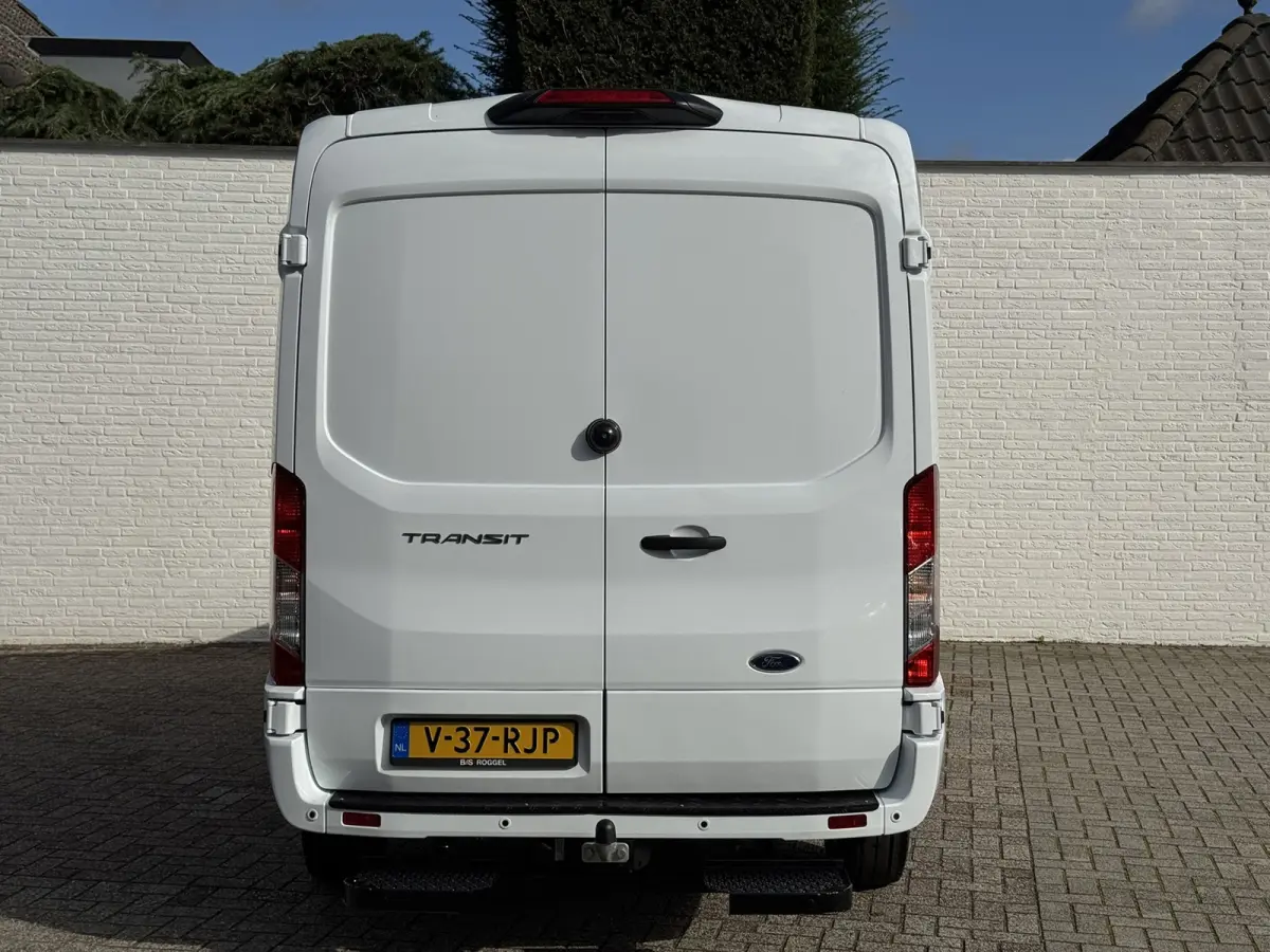 350 2.0 TDCI L3H2 Automaat Trekhaak Webasto Chauffeursstoel Cruise Camera Airco 3 Zits