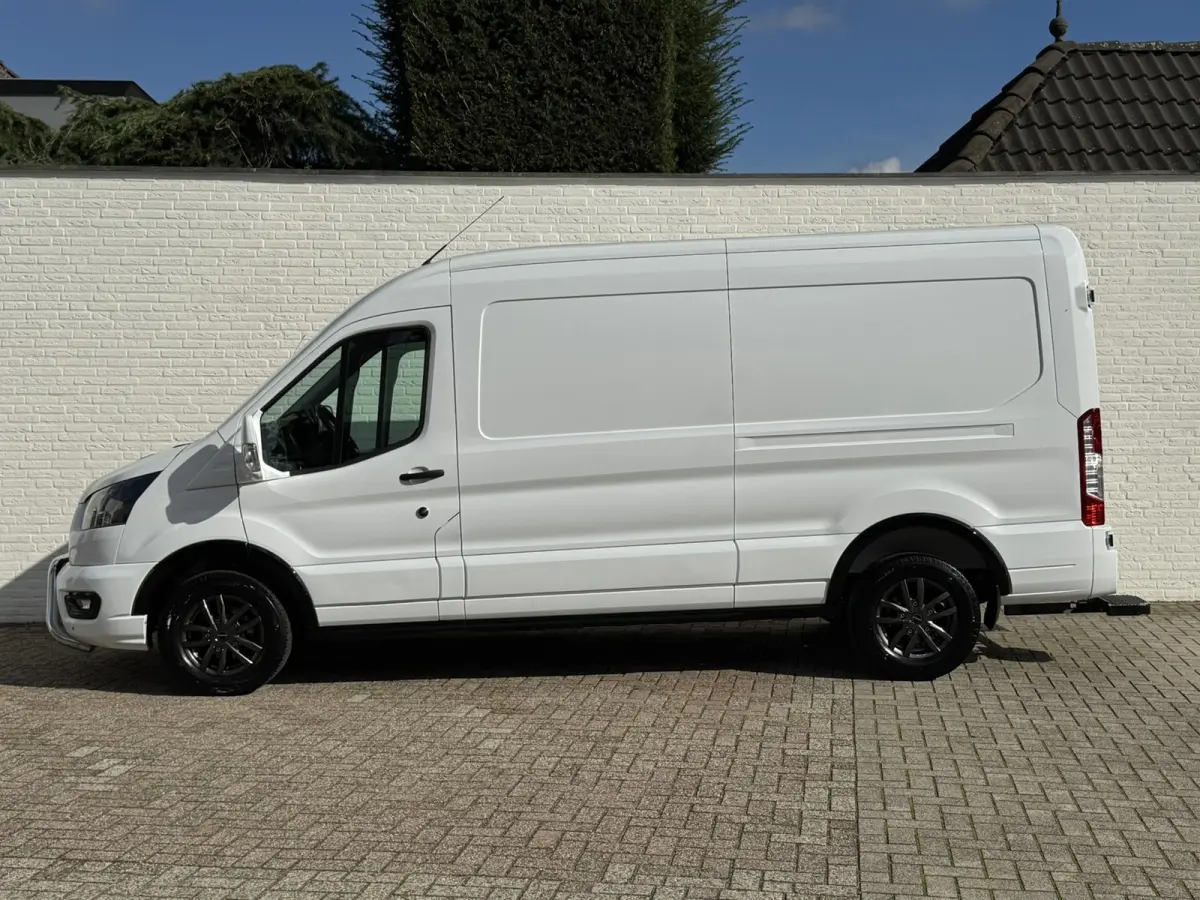 350 2.0 TDCI L3H2 Automaat Trekhaak Webasto Chauffeursstoel Cruise Camera Airco 3 Zits
