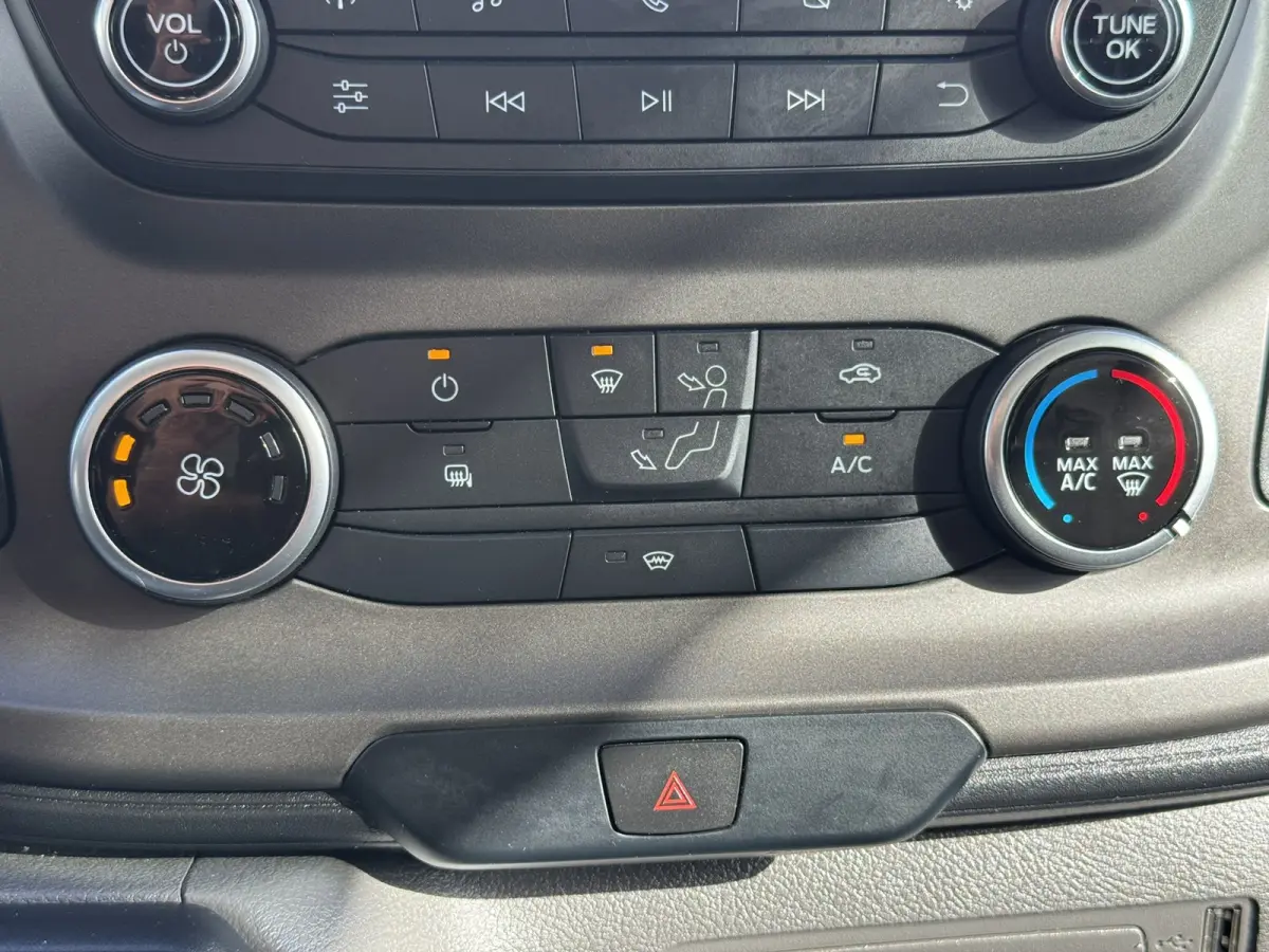 350 2.0 TDCI L3H2 Automaat Trekhaak Webasto Chauffeursstoel Cruise Camera Airco 3 Zits