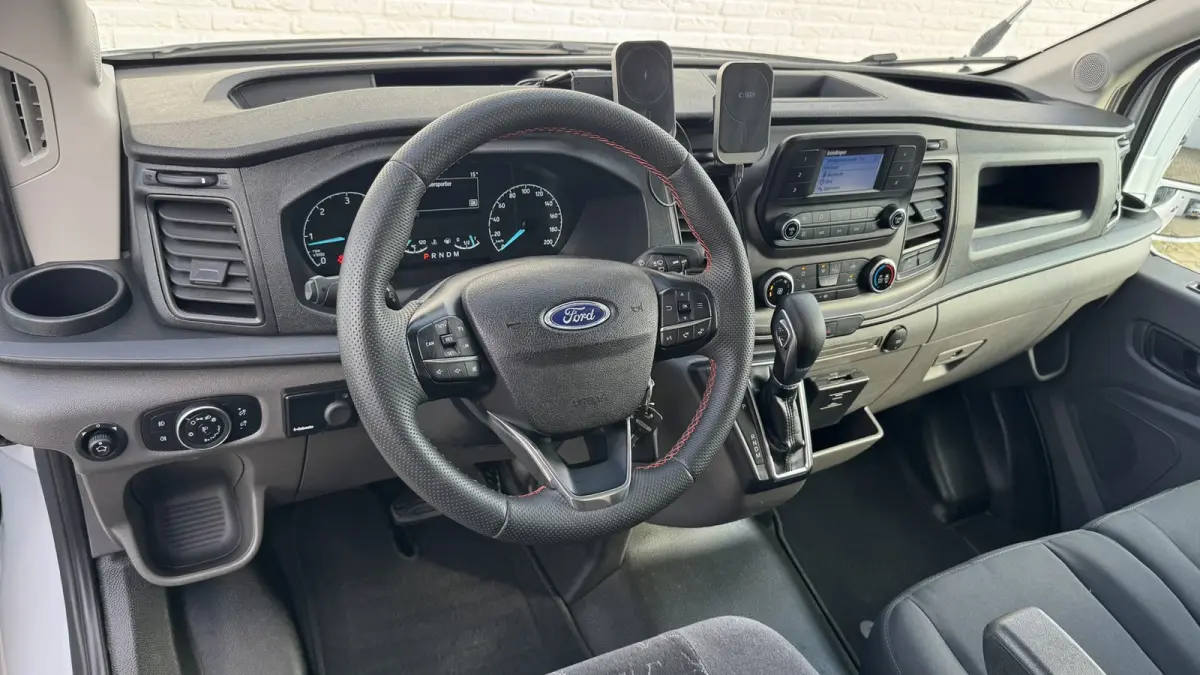 350 2.0 TDCI L3H2 Automaat Trekhaak Webasto Chauffeursstoel Cruise Camera Airco 3 Zits