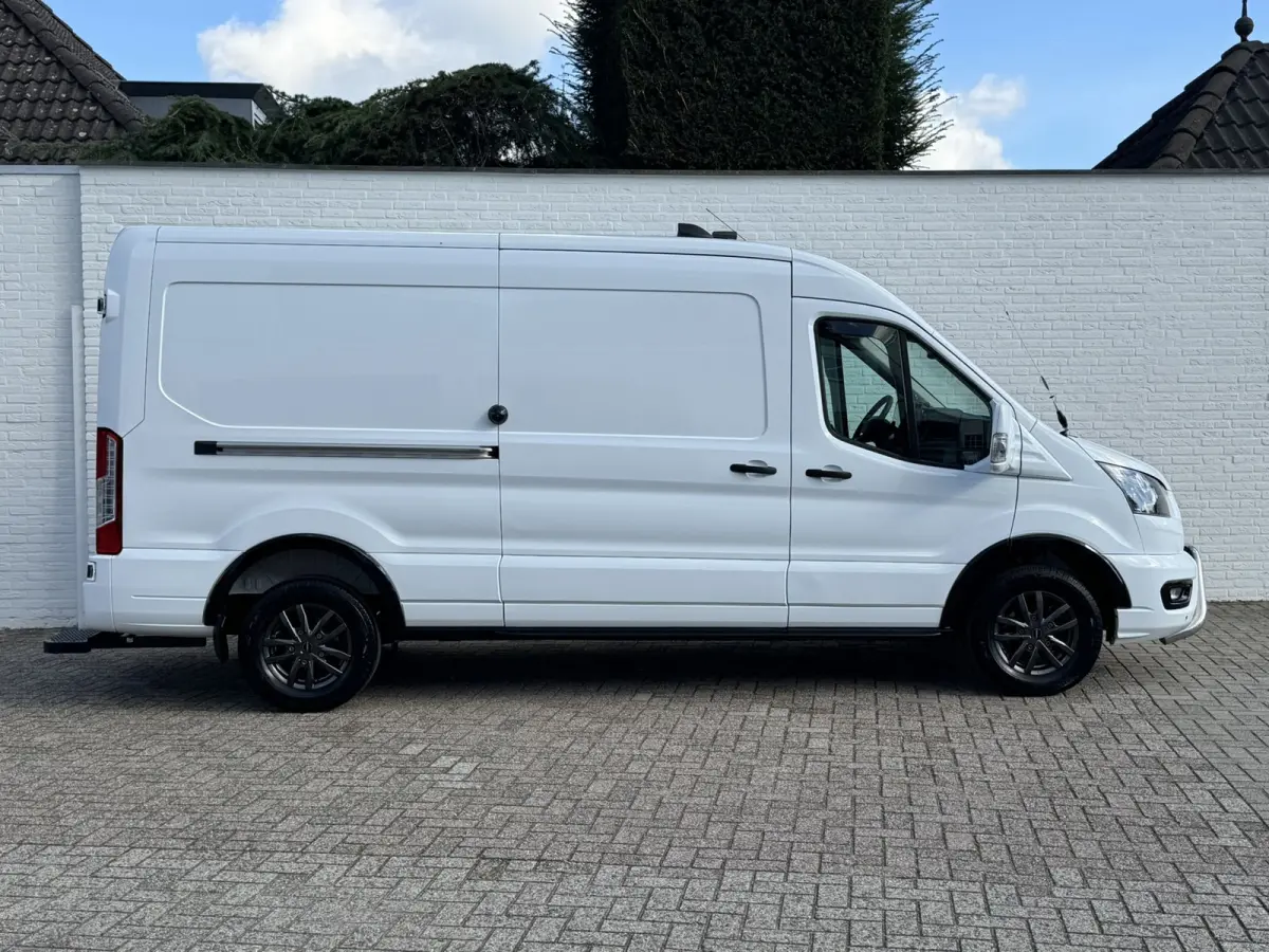 350 2.0 TDCI L3H2 Automaat Trekhaak Webasto Chauffeursstoel Cruise Camera Airco 3 Zits