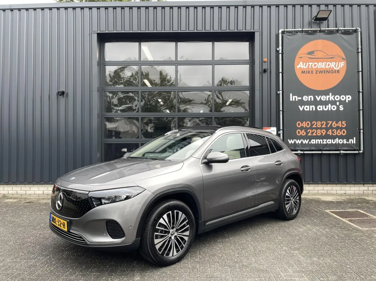 250+ Business Solution Luxury 71 kWh PANORAMADAK|SFEERVERLICHTING|LEER|CAMERA|CARPLAY|DODEHOEK ASSIST|WINTER PAKKET|MBUX