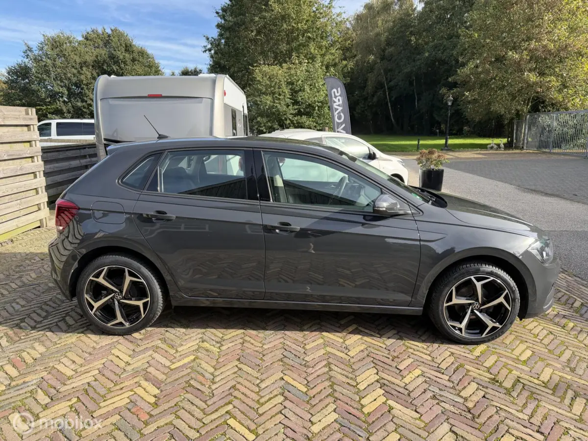 1.0MPI Comfortline Airco |Carplay | PDC |