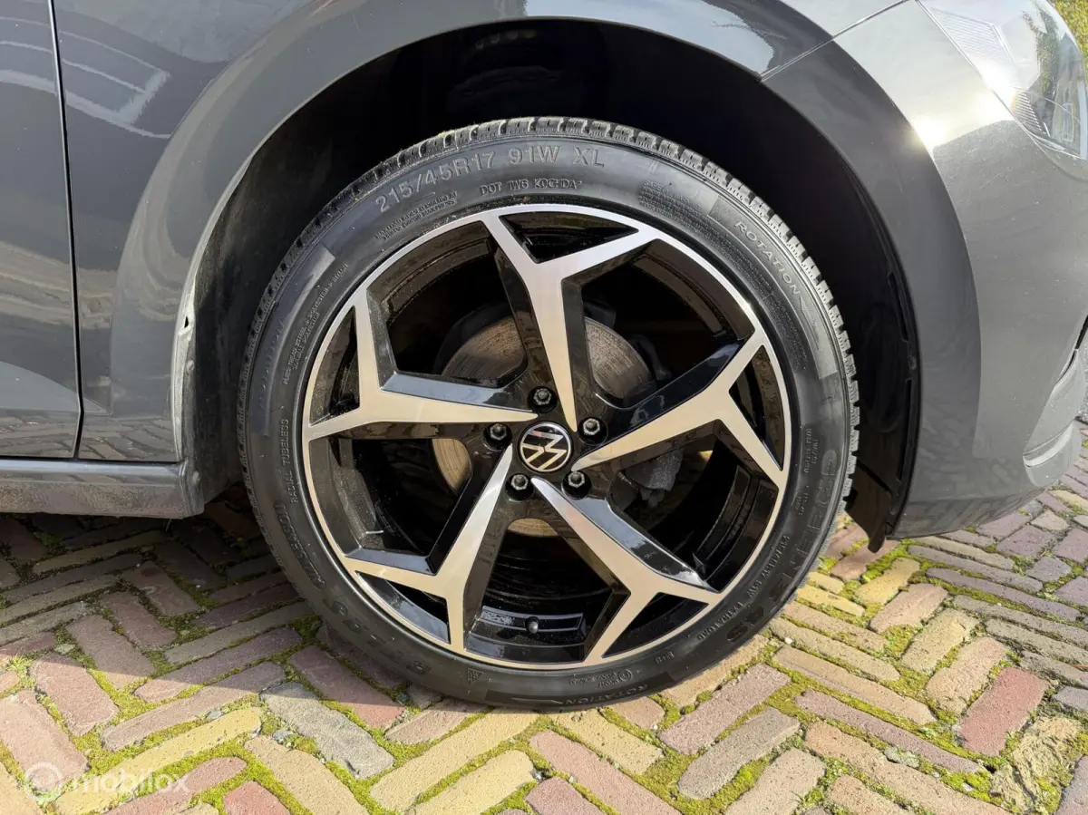 1.0MPI Comfortline Airco |Carplay | PDC |