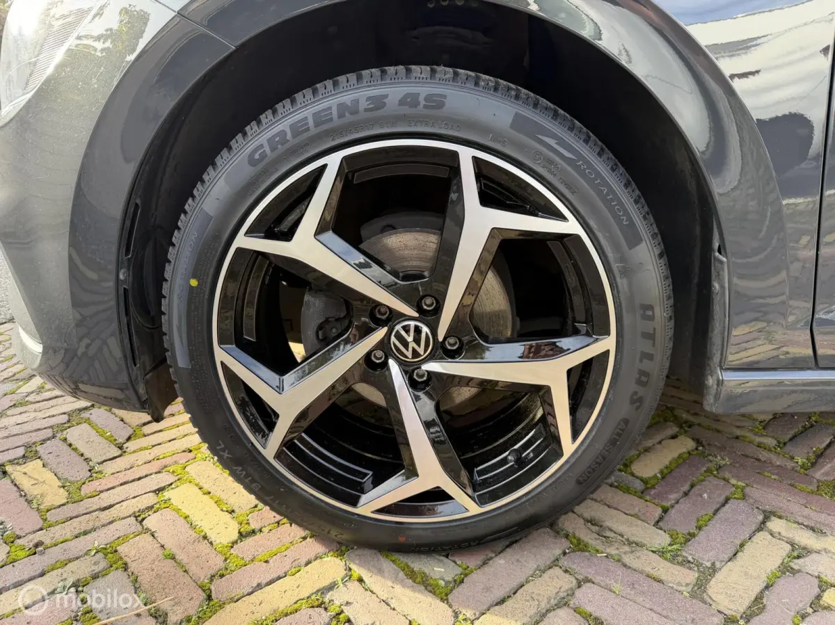 1.0MPI Comfortline Airco |Carplay | PDC |