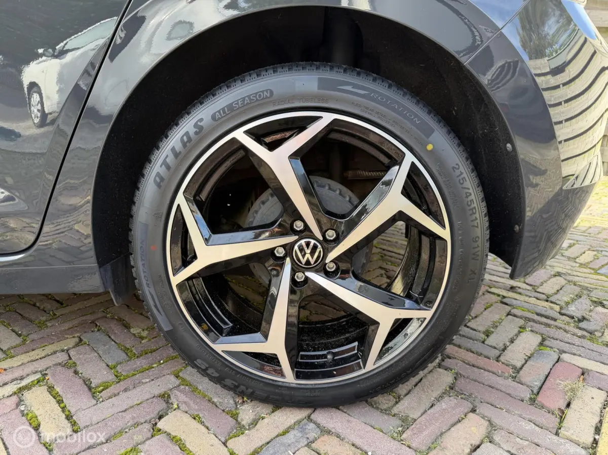 1.0MPI Comfortline Airco |Carplay | PDC |