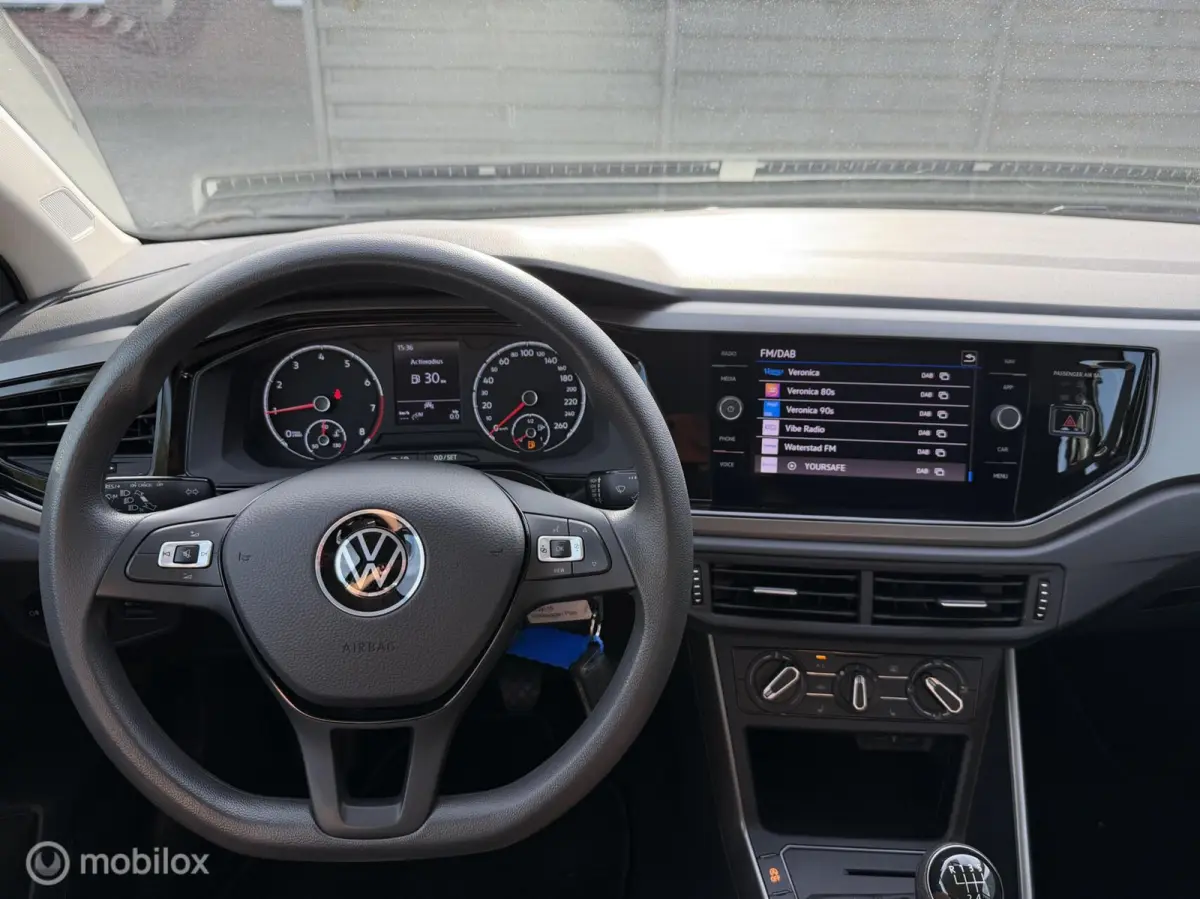 1.0MPI Comfortline Airco |Carplay | PDC |