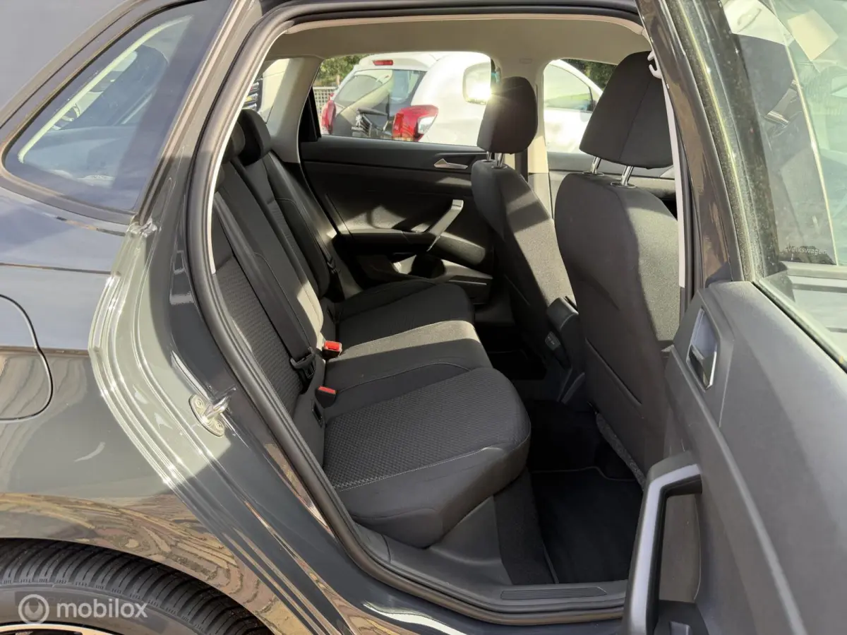 1.0MPI Comfortline Airco |Carplay | PDC |