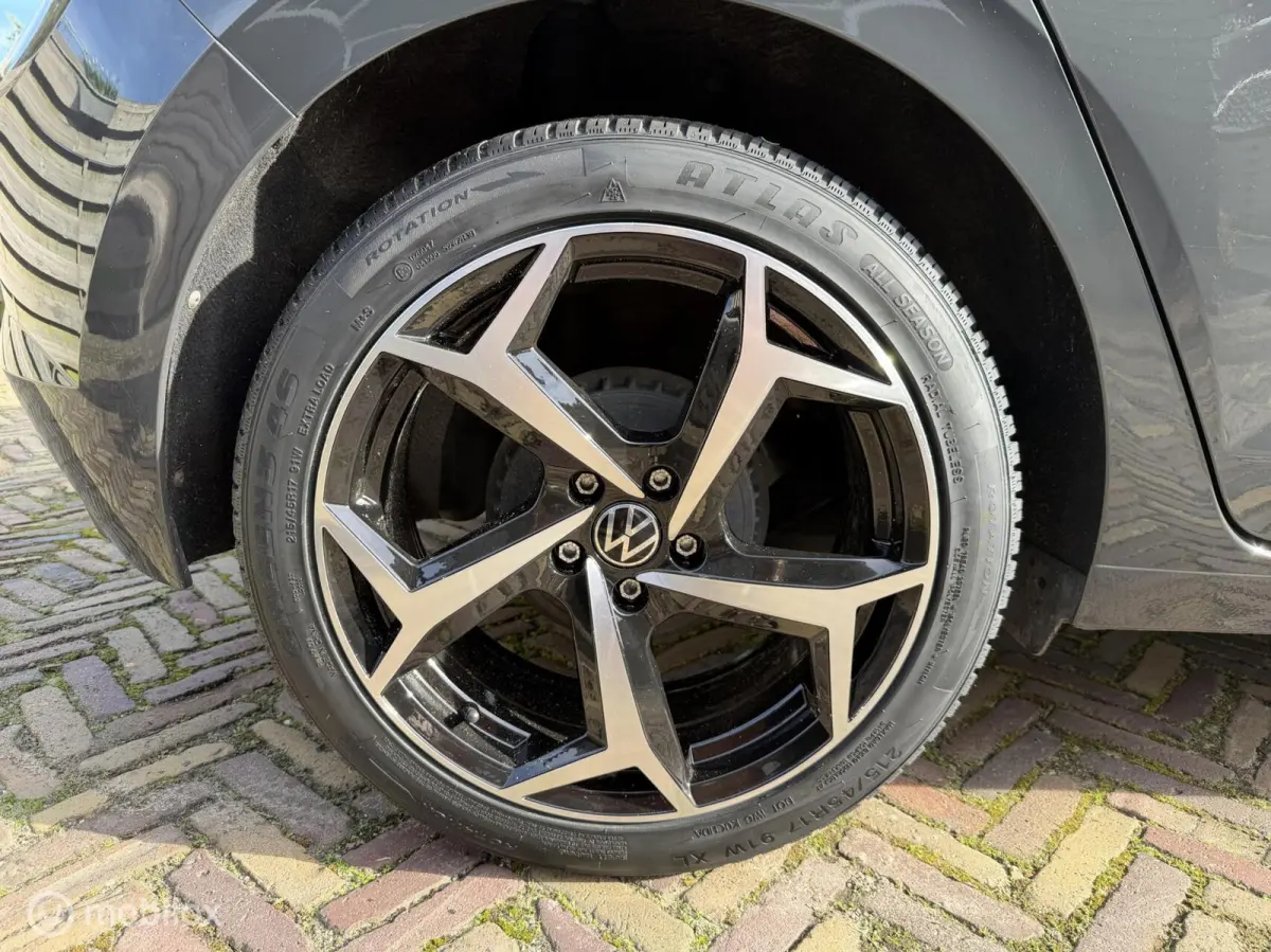 1.0MPI Comfortline Airco |Carplay | PDC |