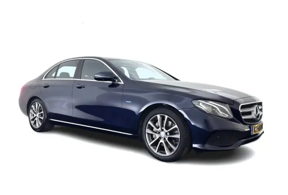 350 e Lease Edition Aut. *LEATHER-FABRIC | FULL-LED | BURMESTER-SOUND | TOP-VIEW | HEATED-SPORTSEATS | AMBIENT-LIGHT | NAVI-FULLMAP | AIRMATIC | SHIFT-PADDLES | ECC | PDC | CRUISE | 18''ALU*