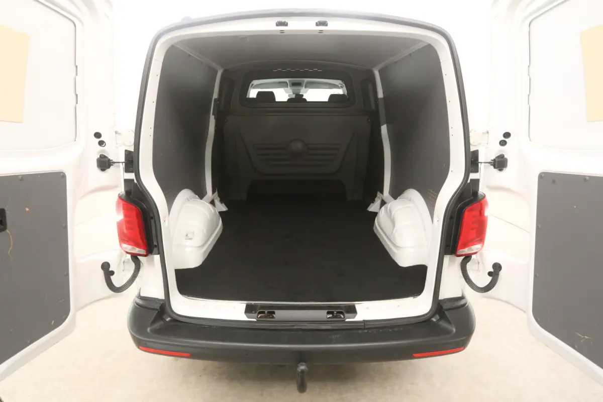 2.0 TDI L2H1 | DC | 6 Zits | Airco | Cruise | Carplay | 2xSchuifdeur | Trekhaak | Parkeersens.