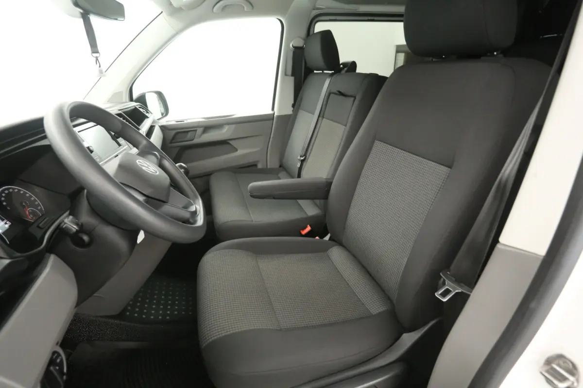 2.0 TDI L2H1 | DC | 6 Zits | Airco | Cruise | Carplay | 2xSchuifdeur | Trekhaak | Parkeersens.