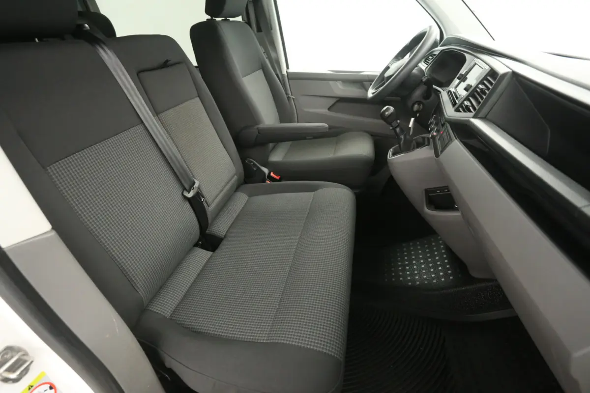 2.0 TDI L2H1 | DC | 6 Zits | Airco | Cruise | Carplay | 2xSchuifdeur | Trekhaak | Parkeersens.