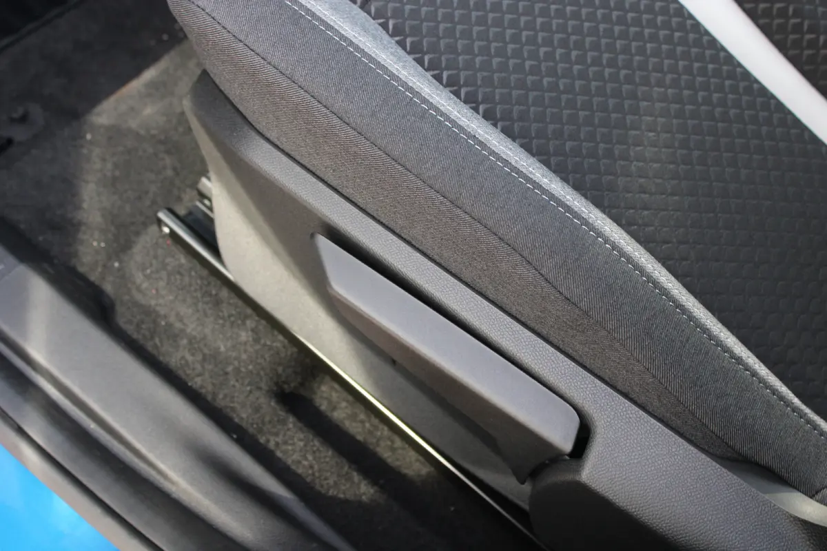 GS - 54 kWh | Fase 3 laden | Navigatie | Camera | Stoelverwarming | Apple carplay | Nieuw |