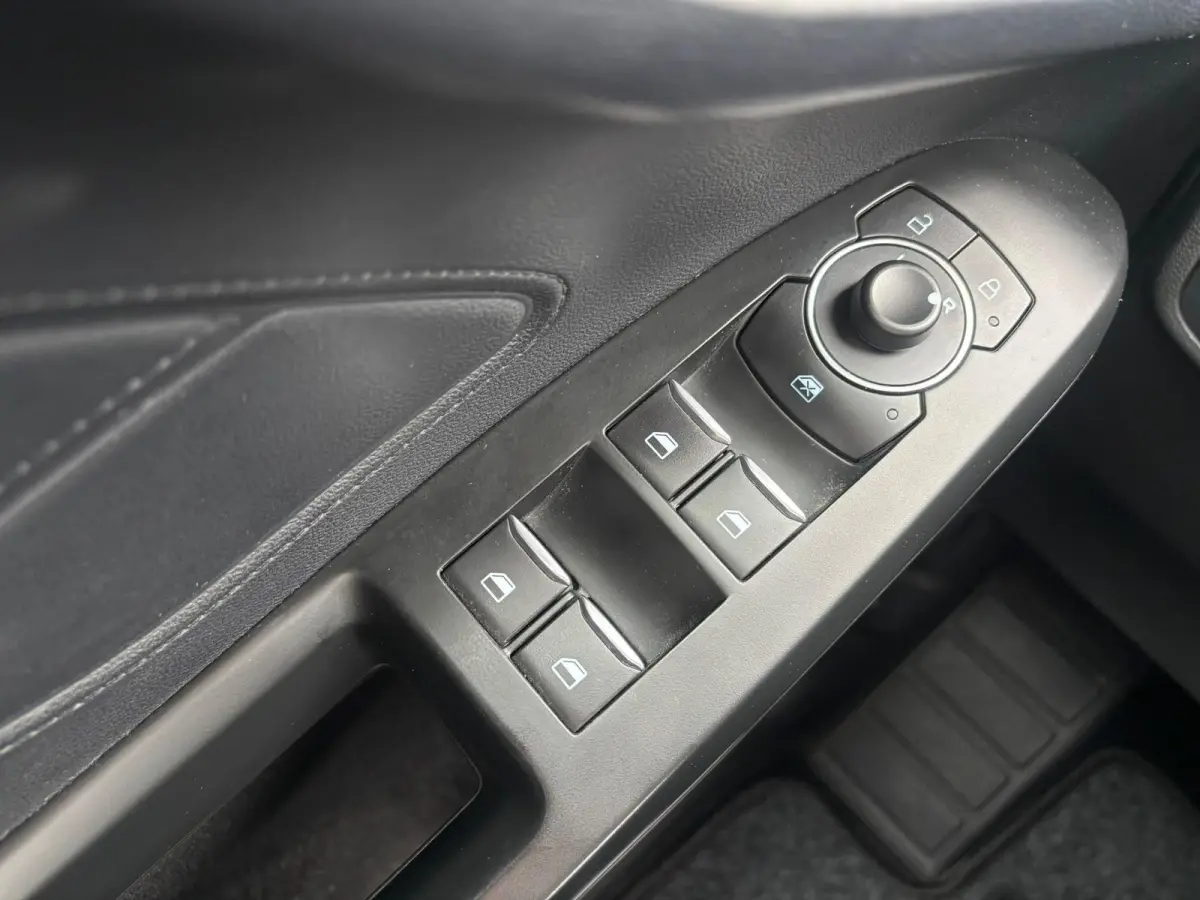 1.0 EcoBoost 92kW Aut. Connected | Apple Carplay / Android Auto | Cruisecontrol | Parkeersensoren |