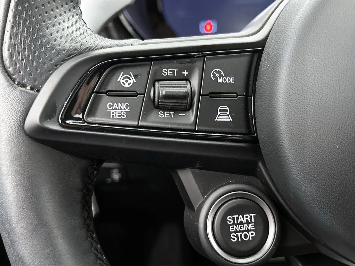 160pk Veloce | 1ste eigenaar | Glazen dak | Dodehoekdetectie | LEER | Camera | AUTOMAAT