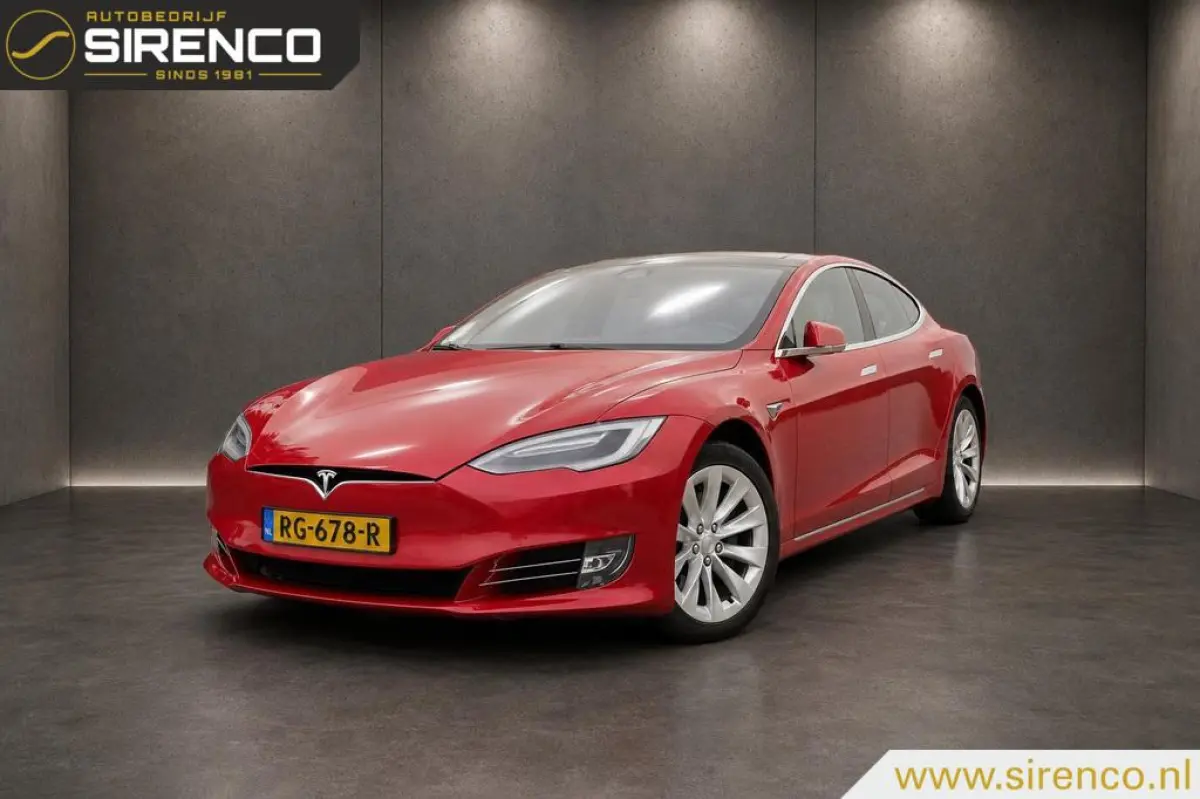 100D | nieuw model | next gen seats | panoramadak | soh 89 % | autopilot