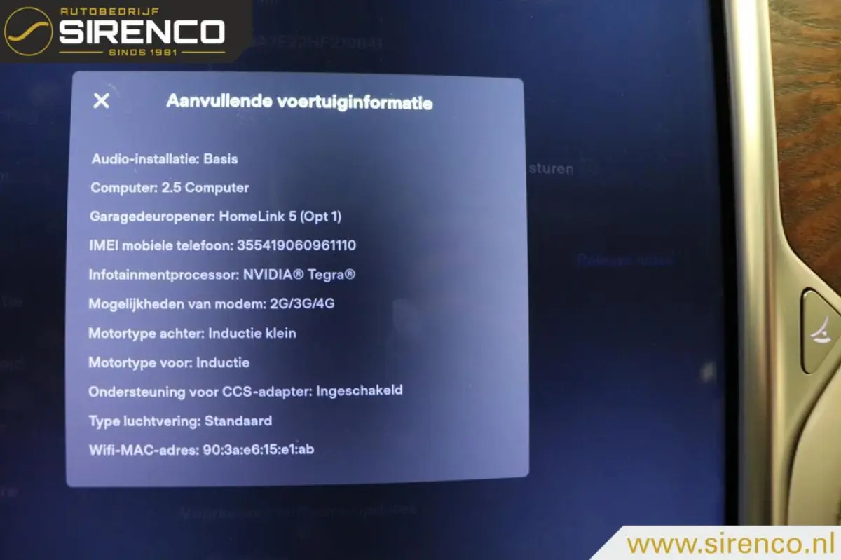 100D | nieuw model | next gen seats | panoramadak | soh 89 % | autopilot