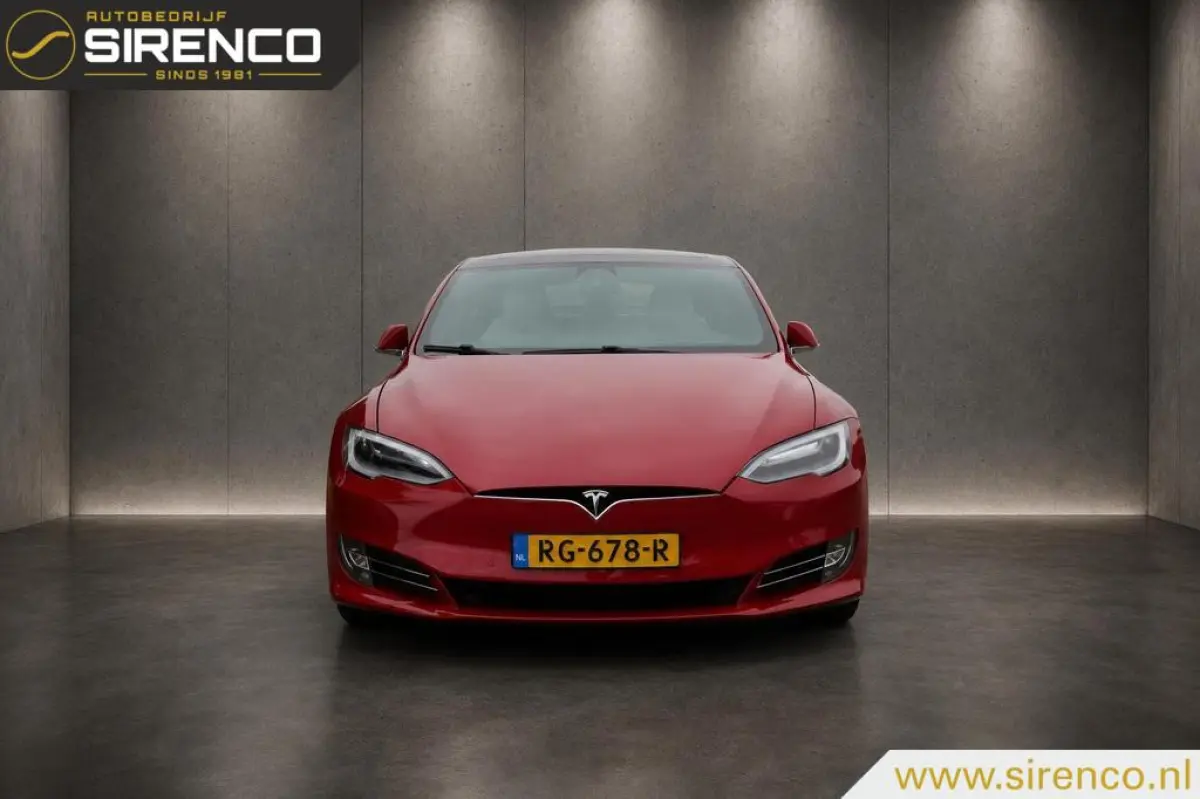 100D | nieuw model | next gen seats | panoramadak | soh 89 % | autopilot