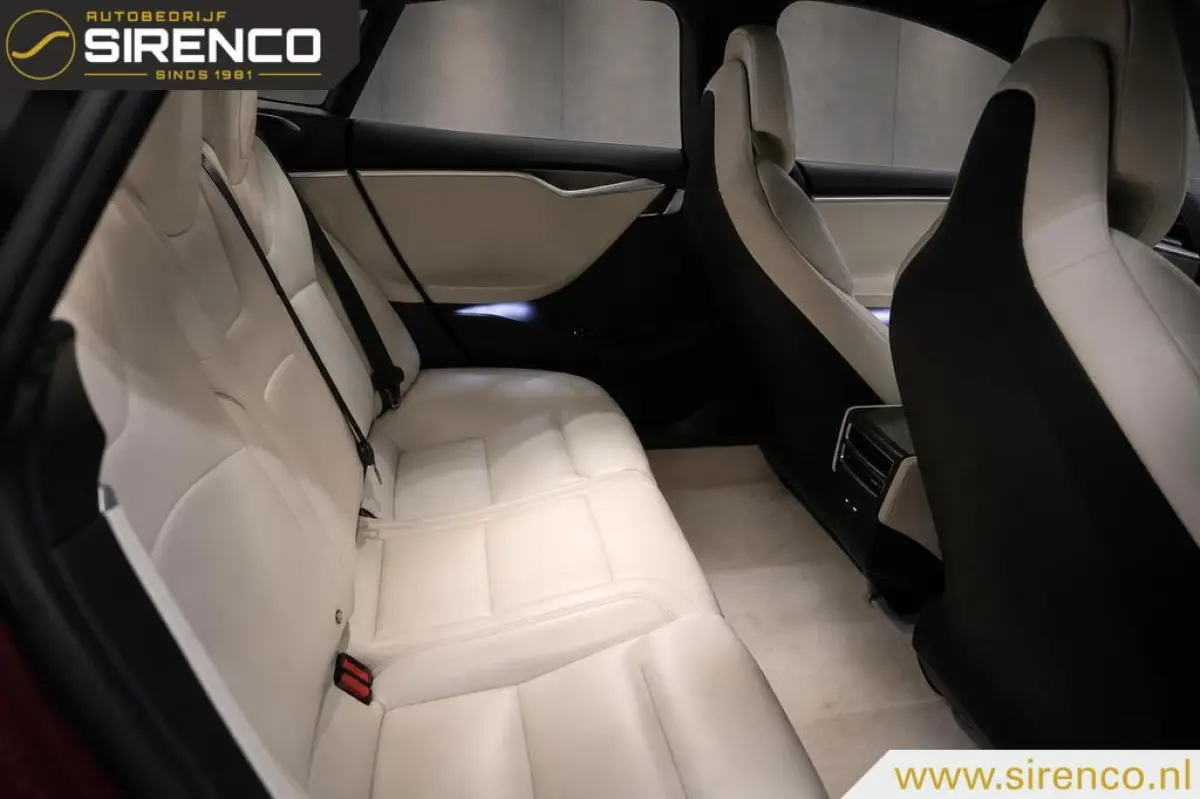 100D | nieuw model | next gen seats | panoramadak | soh 89 % | autopilot