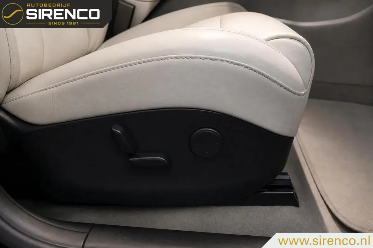 100D | nieuw model | next gen seats | panoramadak | soh 89 % | autopilot