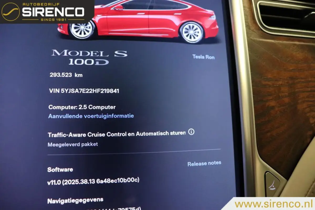 100D | nieuw model | next gen seats | panoramadak | soh 89 % | autopilot
