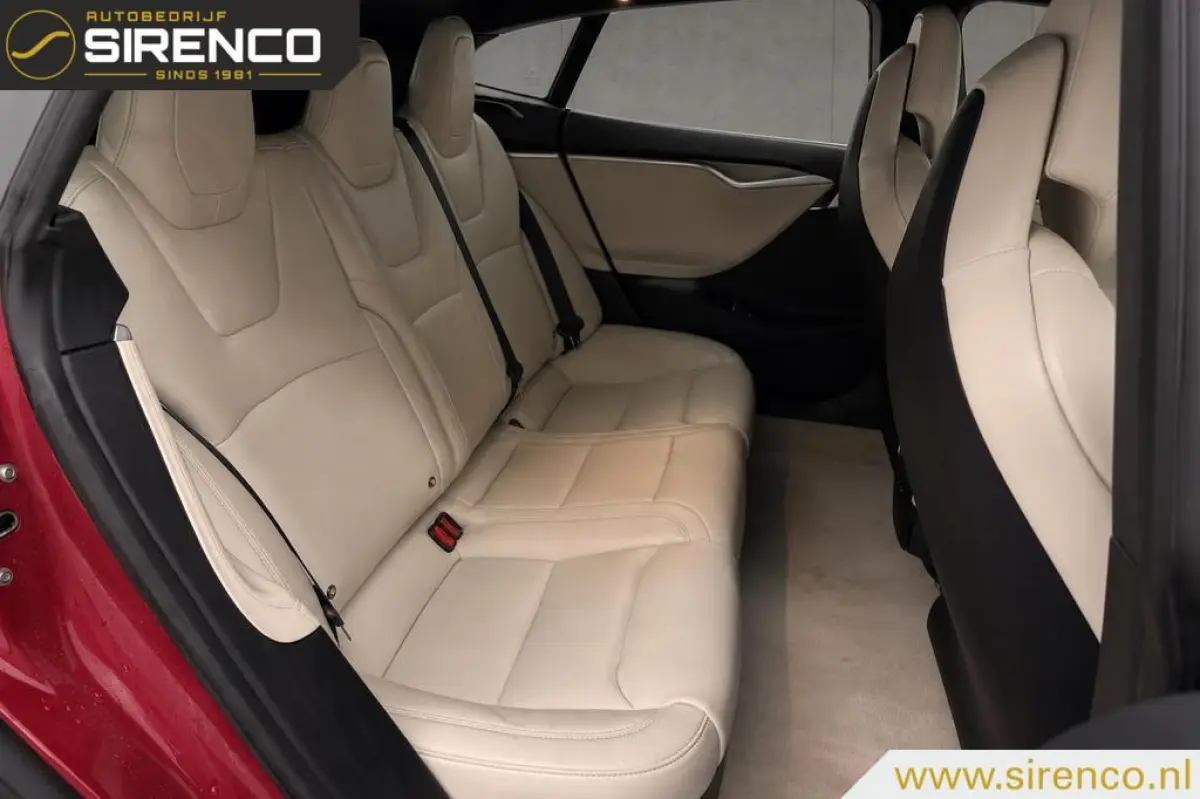 100D | nieuw model | next gen seats | panoramadak | soh 89 % | autopilot