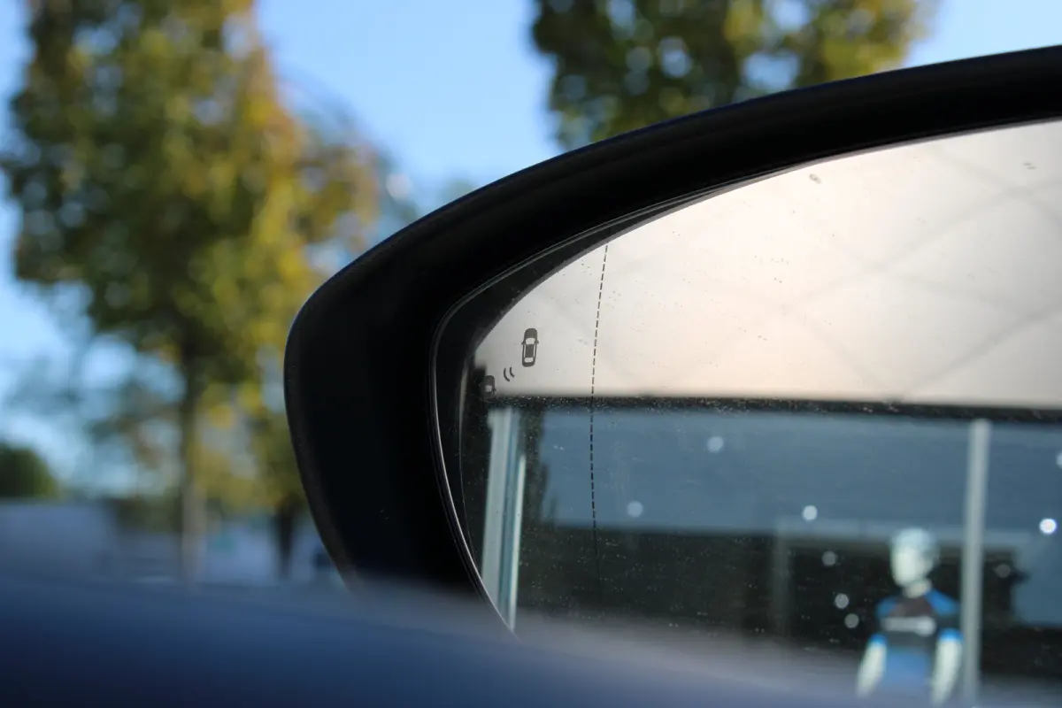 1.0 T-GDI 100pk Comfort | Airco | Camera | Carplay | Cruise control | Dodehoek detectie | Navigatie | Parkeersensoren | Digitaal cockpit | Lichtmetalen velgen
