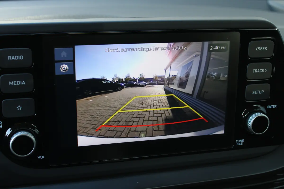 1.0 T-GDI 100pk Comfort | Airco | Camera | Carplay | Cruise control | Dodehoek detectie | Navigatie | Parkeersensoren | Digitaal cockpit | Lichtmetalen velgen