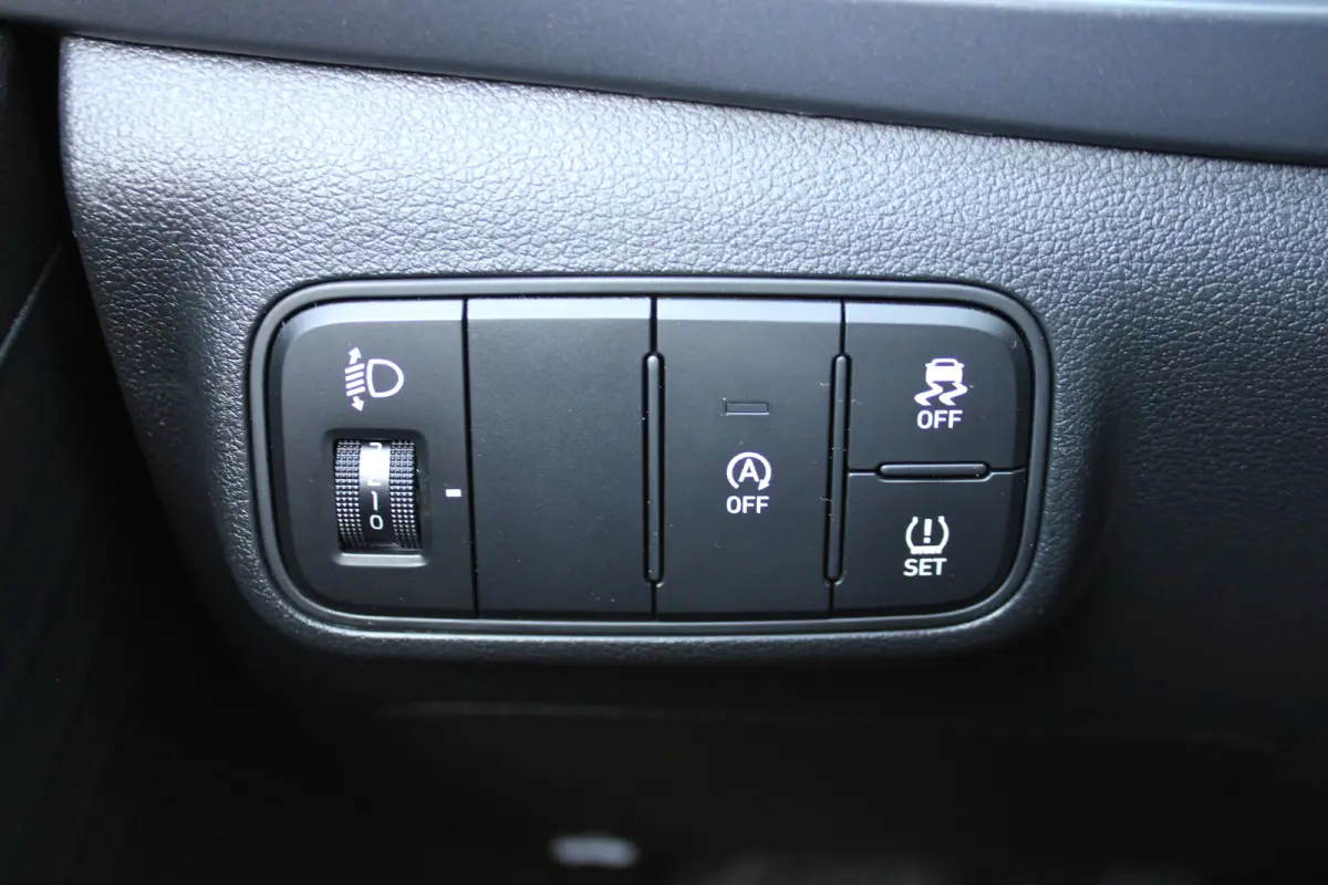 1.0 T-GDI 100pk Comfort | Airco | Camera | Carplay | Cruise control | Dodehoek detectie | Navigatie | Parkeersensoren | Digitaal cockpit | Lichtmetalen velgen