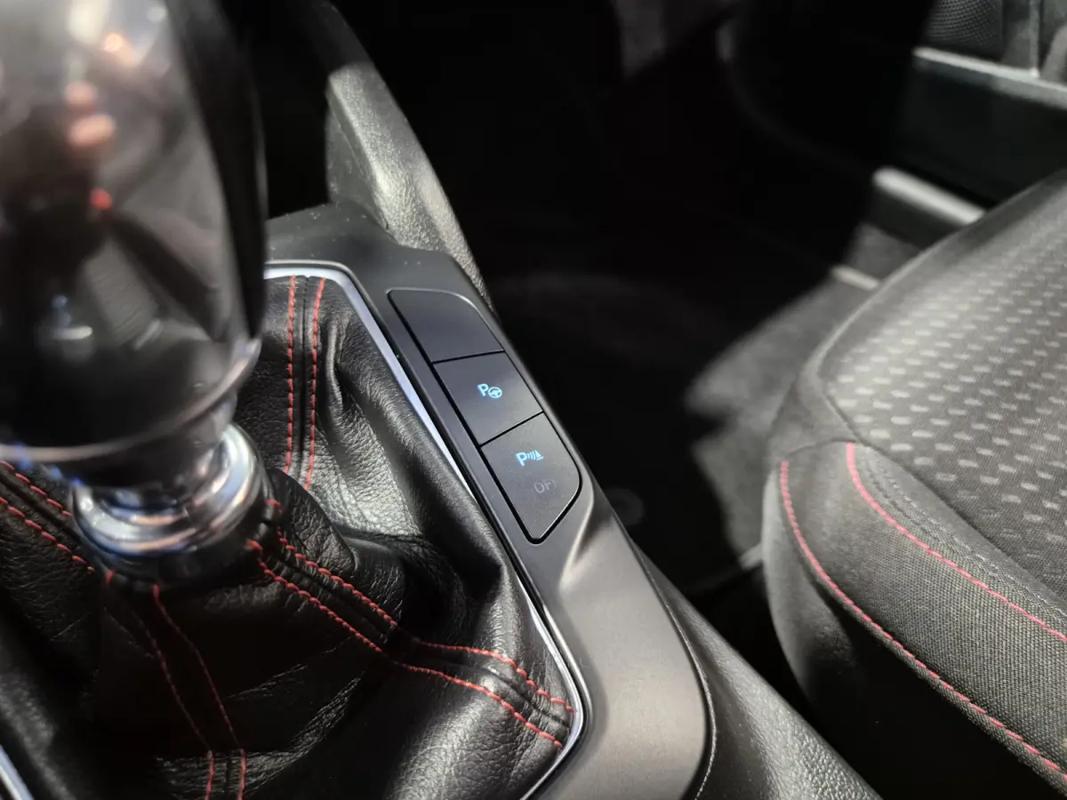 1.0 EcoBoost Titanium Business Navigatie | LED | Camera | Carplay | Clima