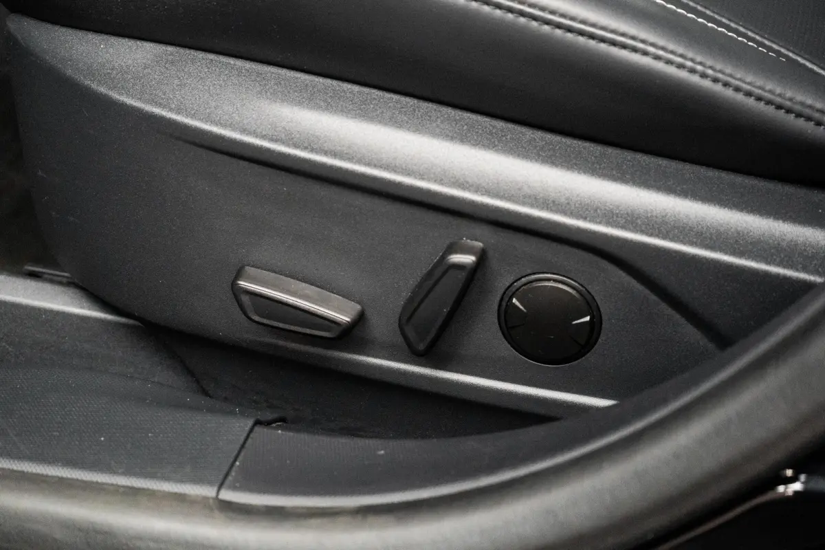75KWh RWD 269pk | Panoramadak | B&O Audio | Elekt achterklep | 4 Jaar / 100.000km Ford Protect