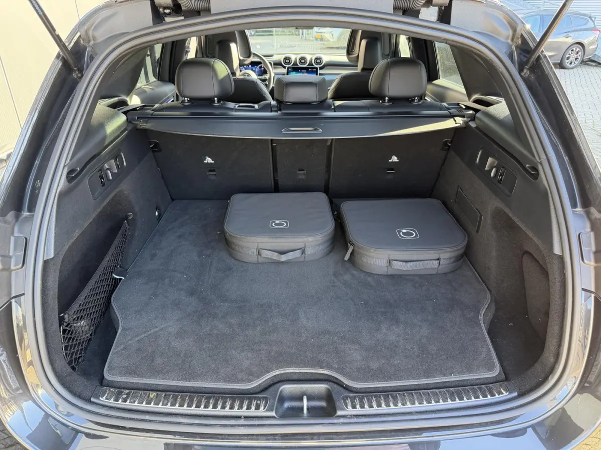 4MATIC AMG Line 20"/Trekhaak/Panoramadak/Burmester/Adaptieve cruise/Leder + memory/Stuur + stoelverwarming/360 camera/Head-up/Dodehoek/Sfeerverlichting