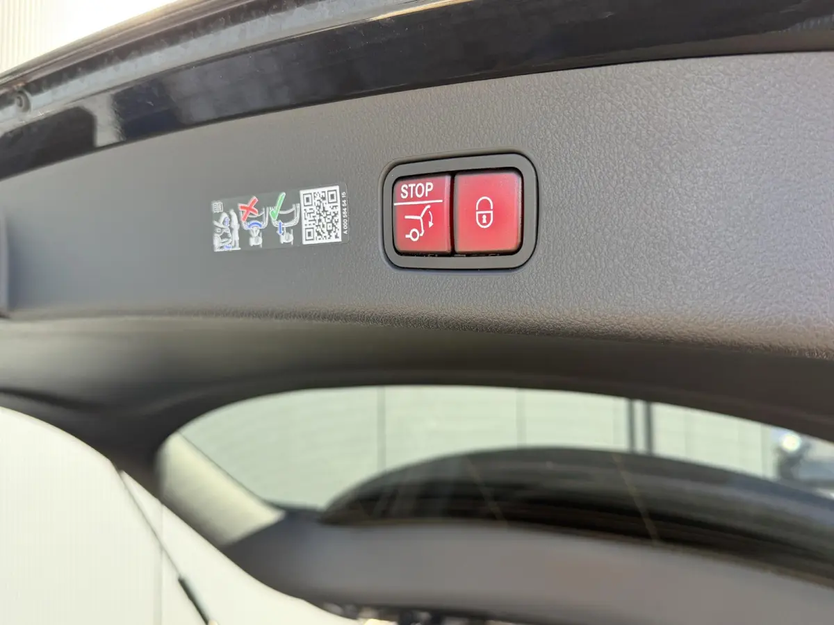 4MATIC AMG Line 20"/Trekhaak/Panoramadak/Burmester/Adaptieve cruise/Leder + memory/Stuur + stoelverwarming/360 camera/Head-up/Dodehoek/Sfeerverlichting