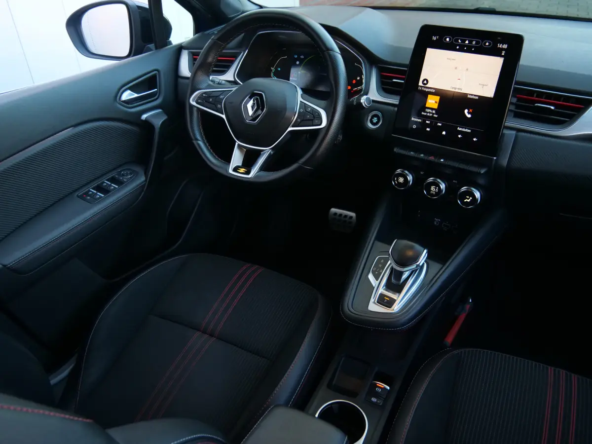 1.6 E-Tech Hybrid 145 Pk R.S. Line Automaat Navi / DAB / Camera