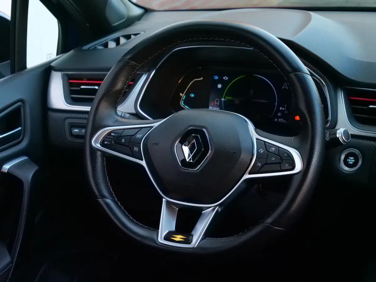 1.6 E-Tech Hybrid 145 Pk R.S. Line Automaat Navi / DAB / Camera