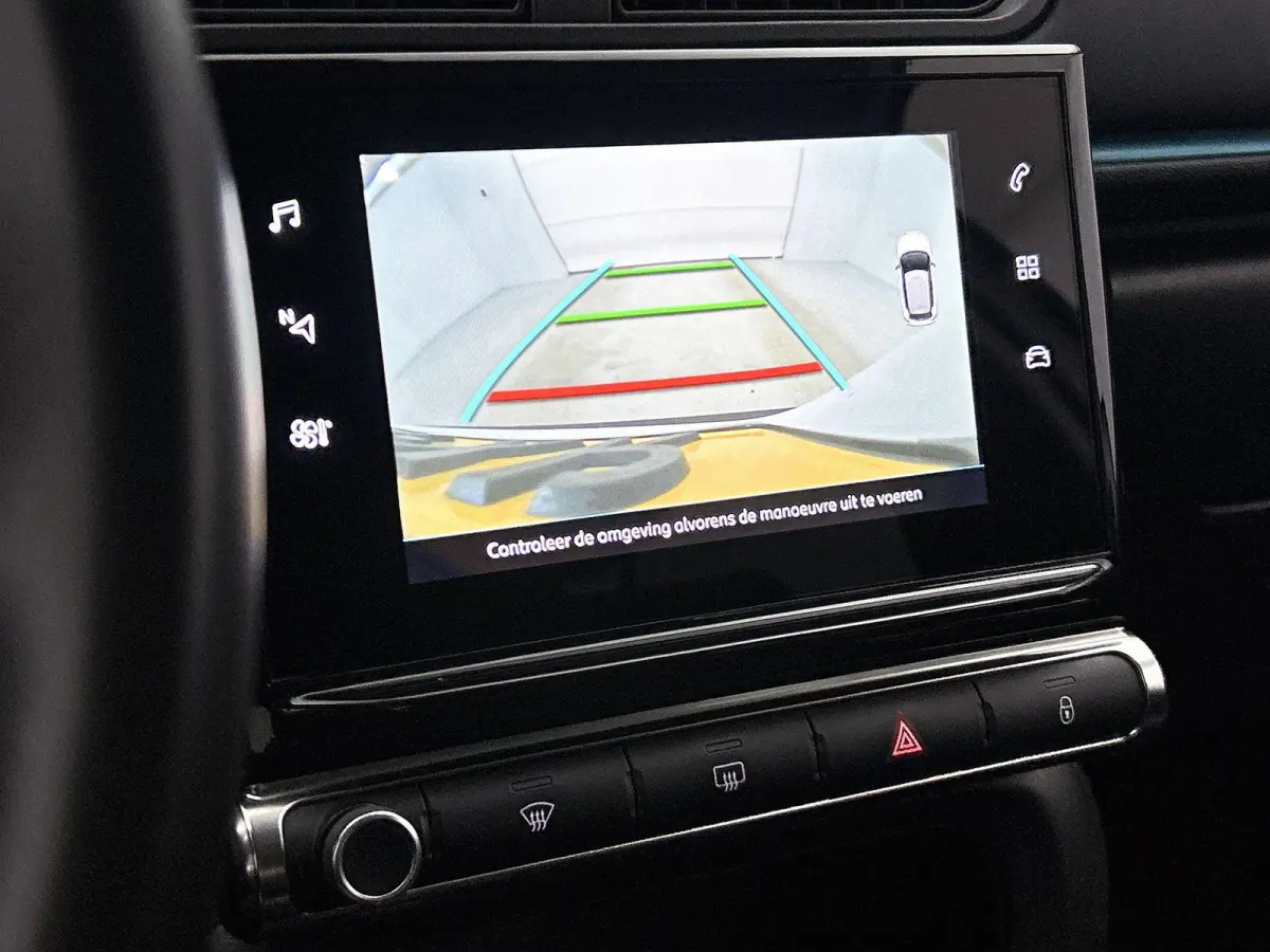 1.2 110pk Business | Navigatie | Camera | Armsteun Voor | Parkeersensoren Voor + Achter | Climate Control | Cruise Control | Getint Glas | 16"LMV | Apple Carplay/Android Auto |