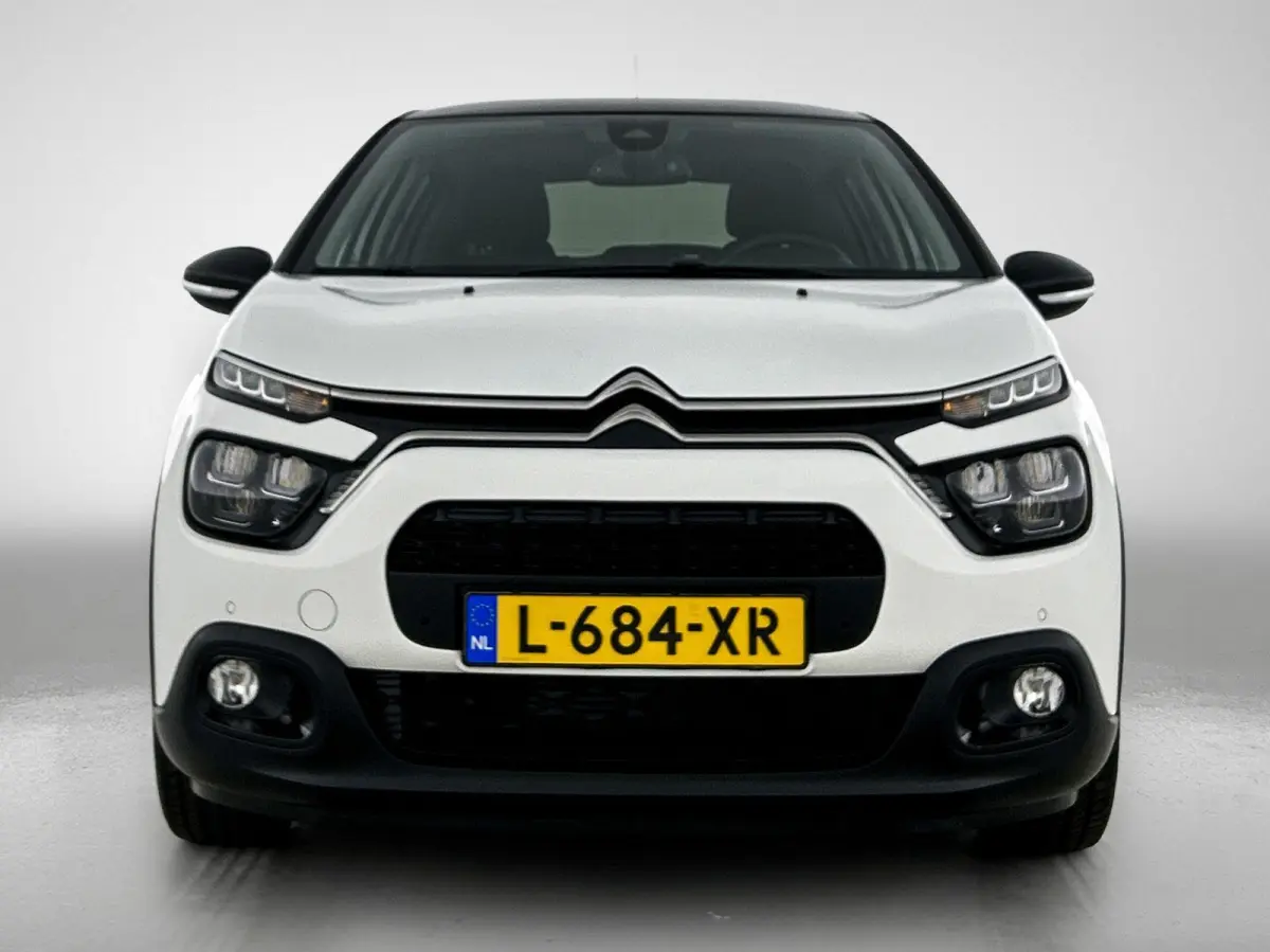 1.2 110pk Business | Navigatie | Camera | Armsteun Voor | Parkeersensoren Voor + Achter | Climate Control | Cruise Control | Getint Glas | 16"LMV | Apple Carplay/Android Auto |