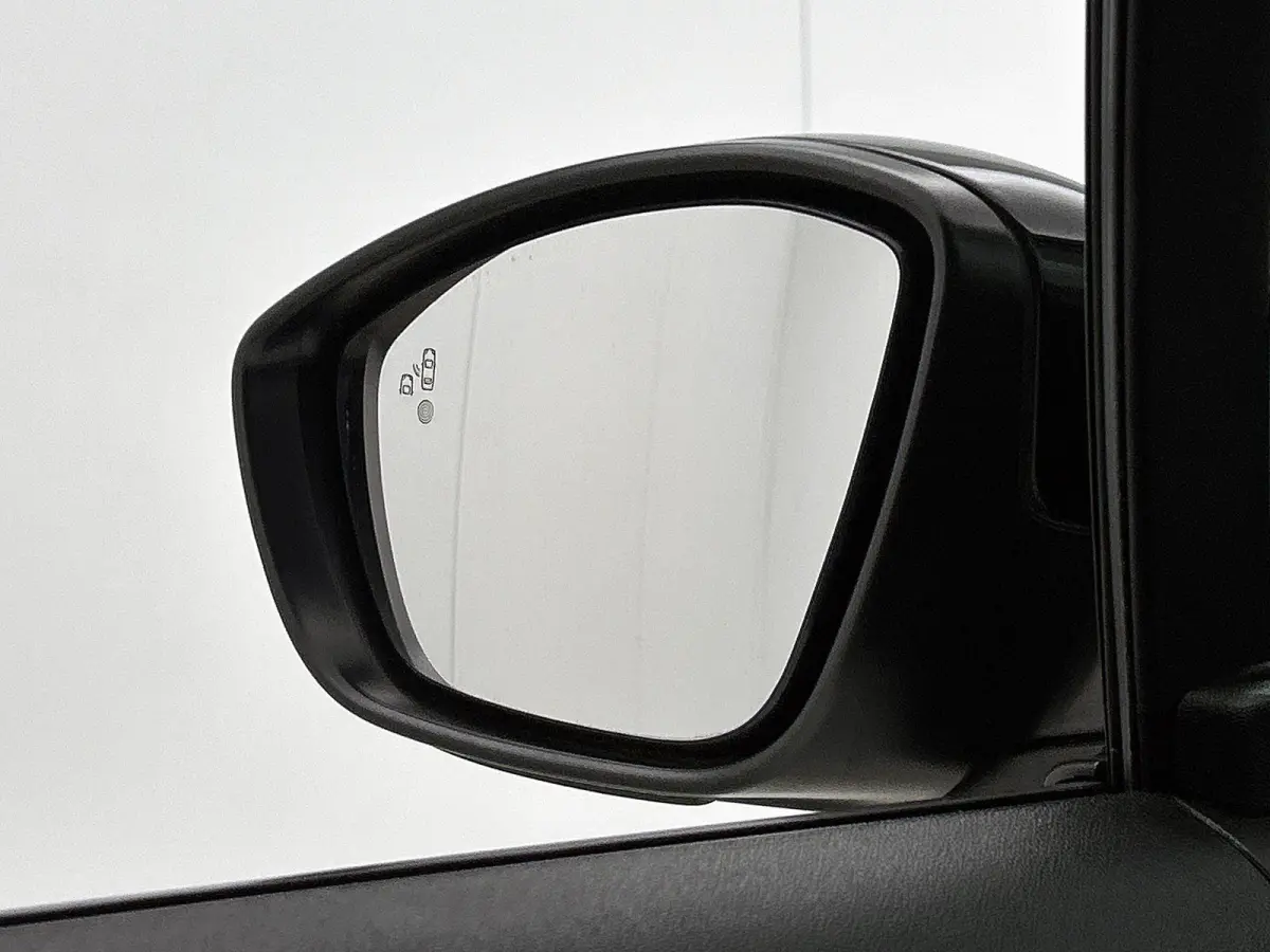 1.2 110pk Business | Navigatie | Camera | Armsteun Voor | Parkeersensoren Voor + Achter | Climate Control | Cruise Control | Getint Glas | 16"LMV | Apple Carplay/Android Auto |