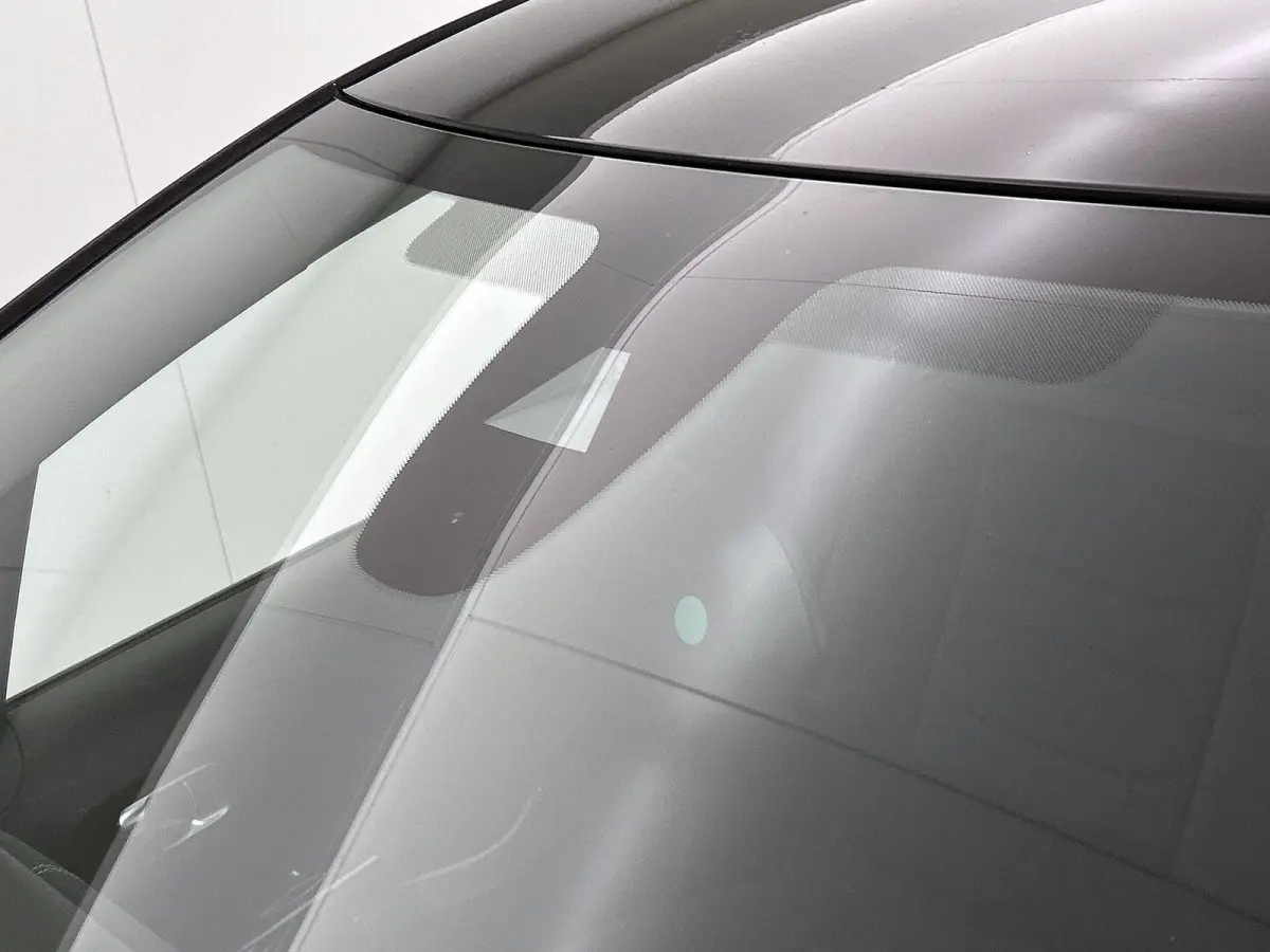 1.2 110pk Business | Navigatie | Camera | Armsteun Voor | Parkeersensoren Voor + Achter | Climate Control | Cruise Control | Getint Glas | 16"LMV | Apple Carplay/Android Auto |