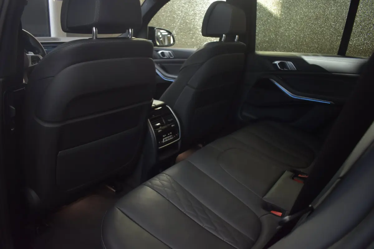 45e M-Sport xDrive 394pk | AKRAPOVIC | ACHTERASBESTURING | PANODAK