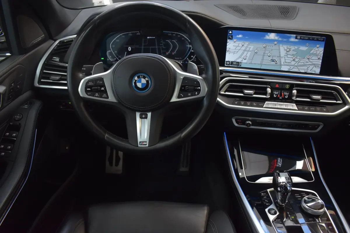 45e M-Sport xDrive 394pk | AKRAPOVIC | ACHTERASBESTURING | PANODAK