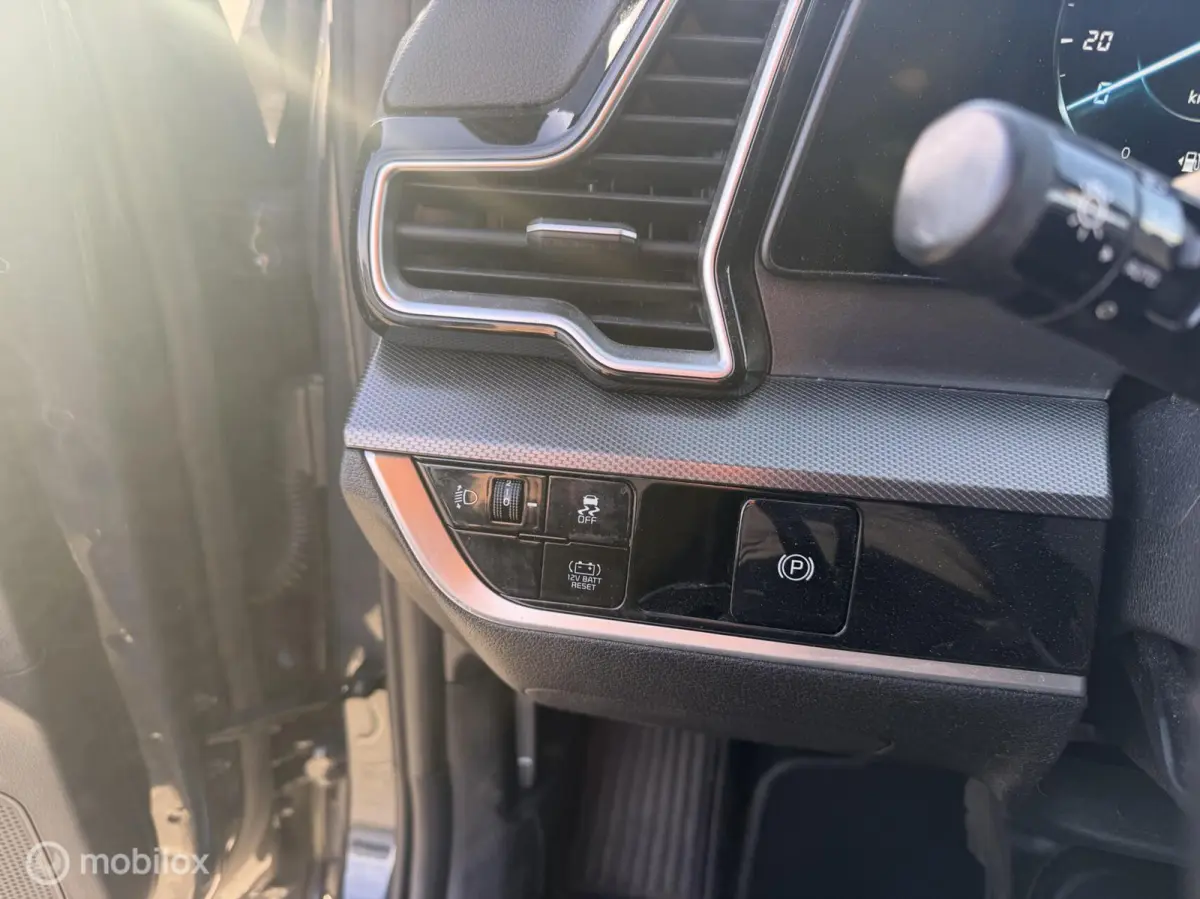 1.6 T-GDi Hybrid DynamicLine