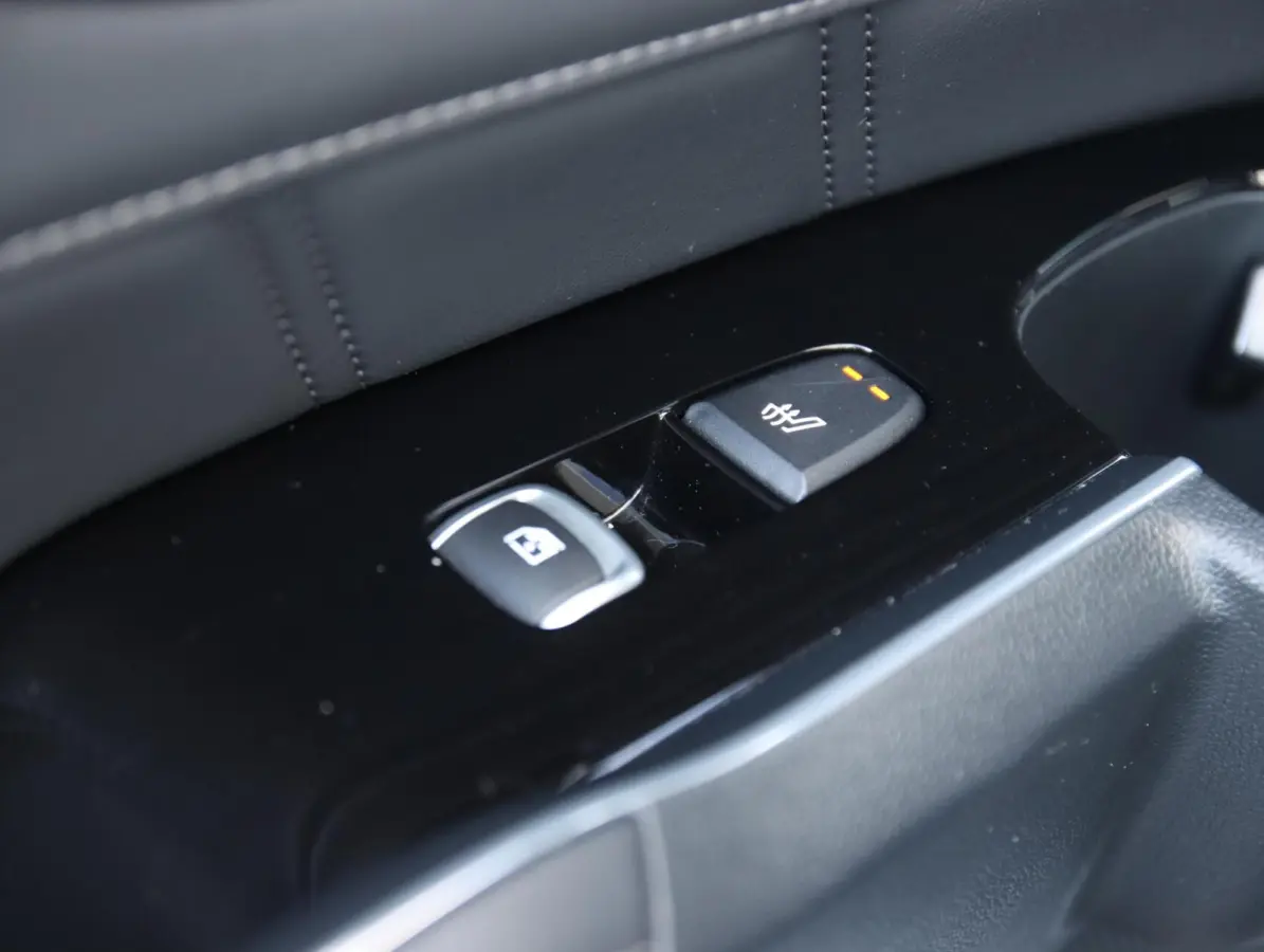1.6 T-GDI Plug-in 265PK Hybrid 4WD ExecutiveLine 7persoons SOH 97%