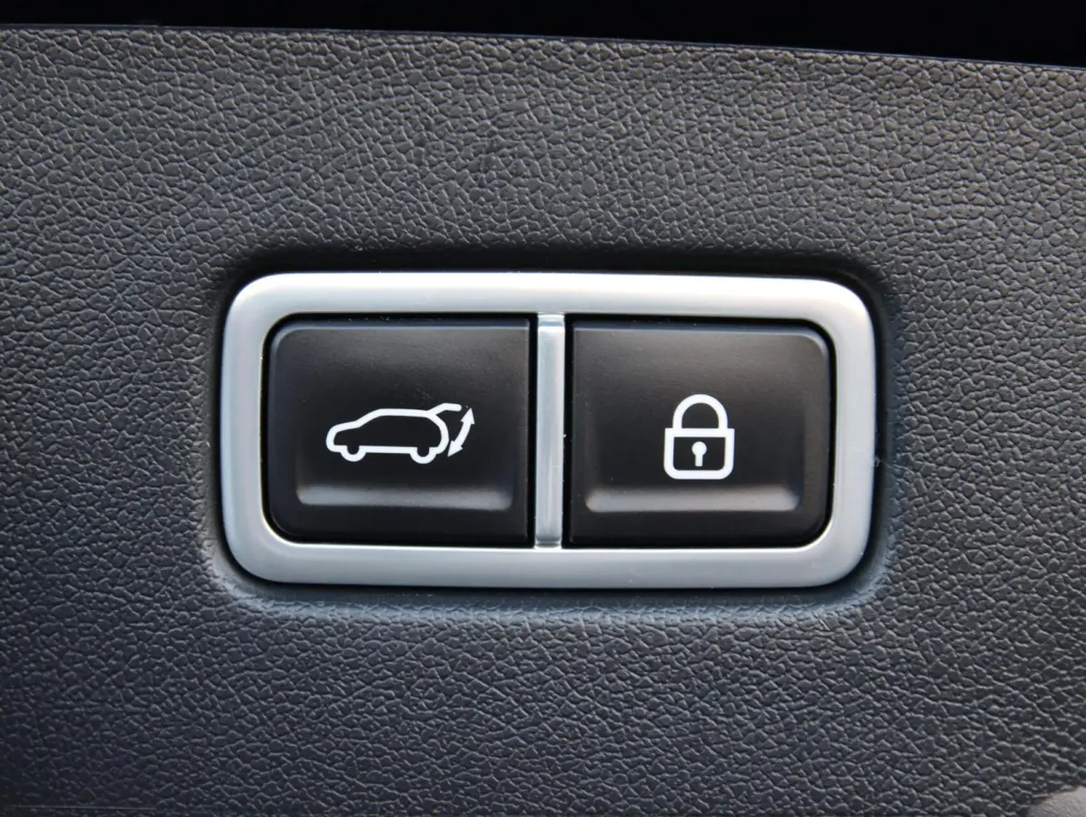 1.6 T-GDI Plug-in 265PK Hybrid 4WD ExecutiveLine 7persoons SOH 97%