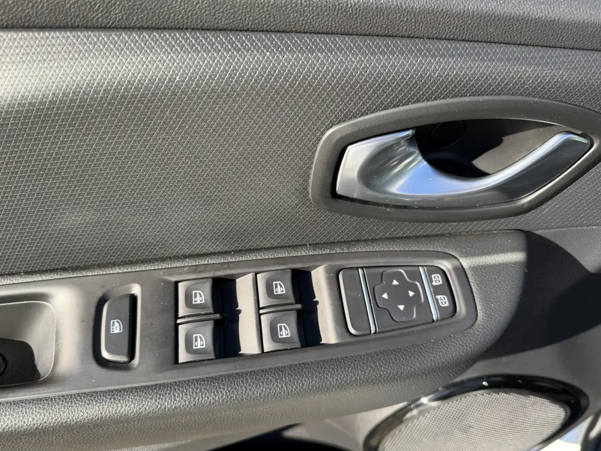 0.9 TCe Zen Apple Carplay