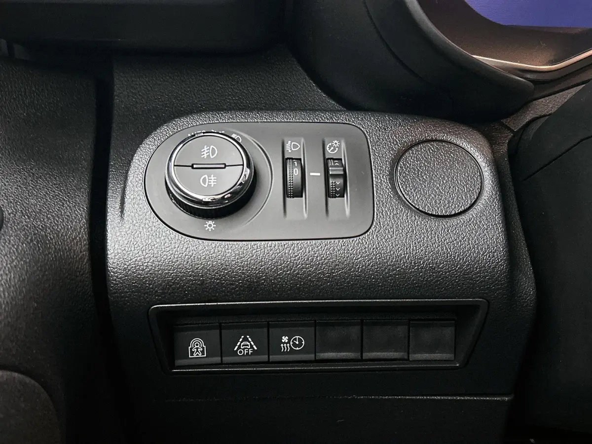 L2 Elegance 50 kWh 136pk Automaat | Panoramadak | Camera | 7-Zits | Navigatie | Dakrails | Parkeersensoren | 16"LMV |
