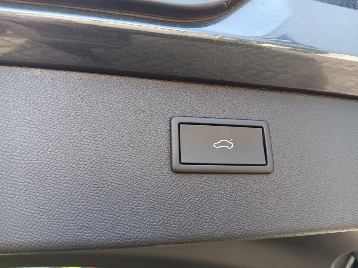 1.4 e-Hybrid VZ Copper Edition|ALLE OPTIES|MEMORY|PANO|WINTERPAKKET|NIEUWSTAAT
